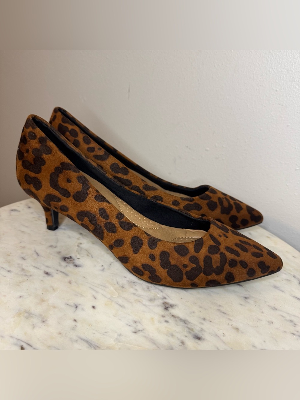 Torrid Heels Size 11 Wide leopard shoes 
Vegan Suede animal print